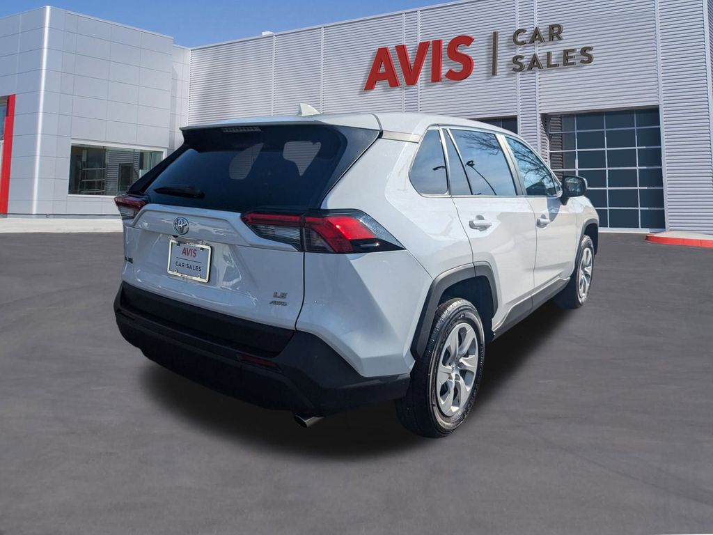 Thumbnail: 2024 Toyota RAV4 - 6