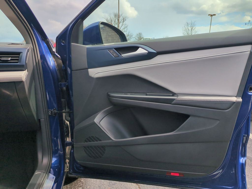 Thumbnail: 2024 Volkswagen Taos - 32