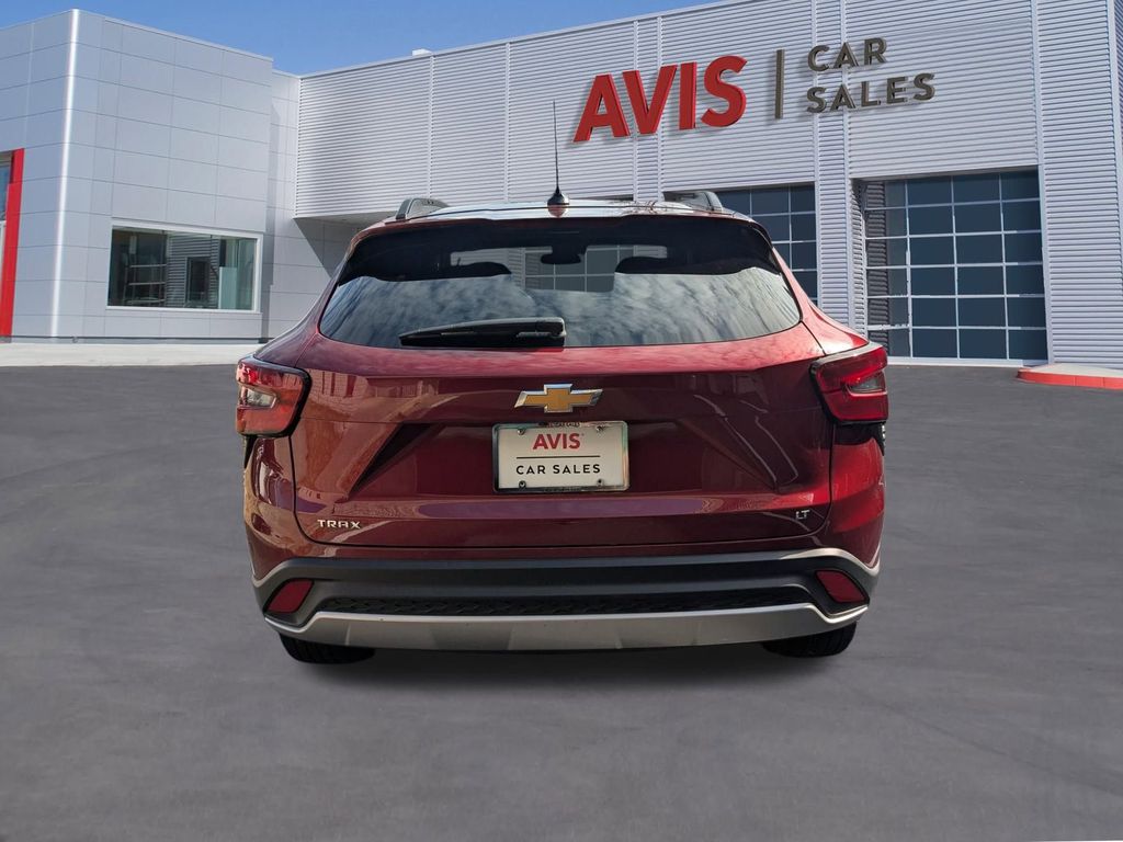 Thumbnail: 2025 Chevrolet Trax - 7