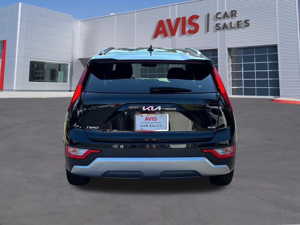 Thumbnail: 2025 Kia Niro - 7