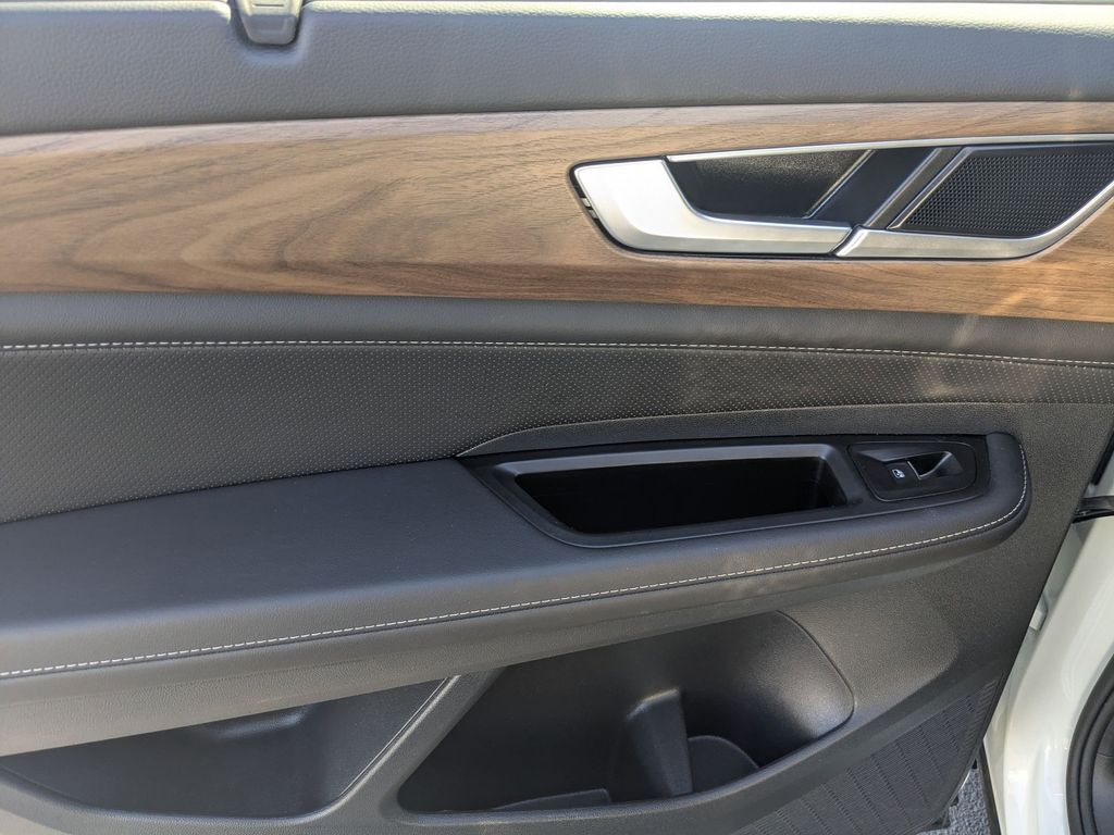 Thumbnail: 2025 Volkswagen Atlas - 25