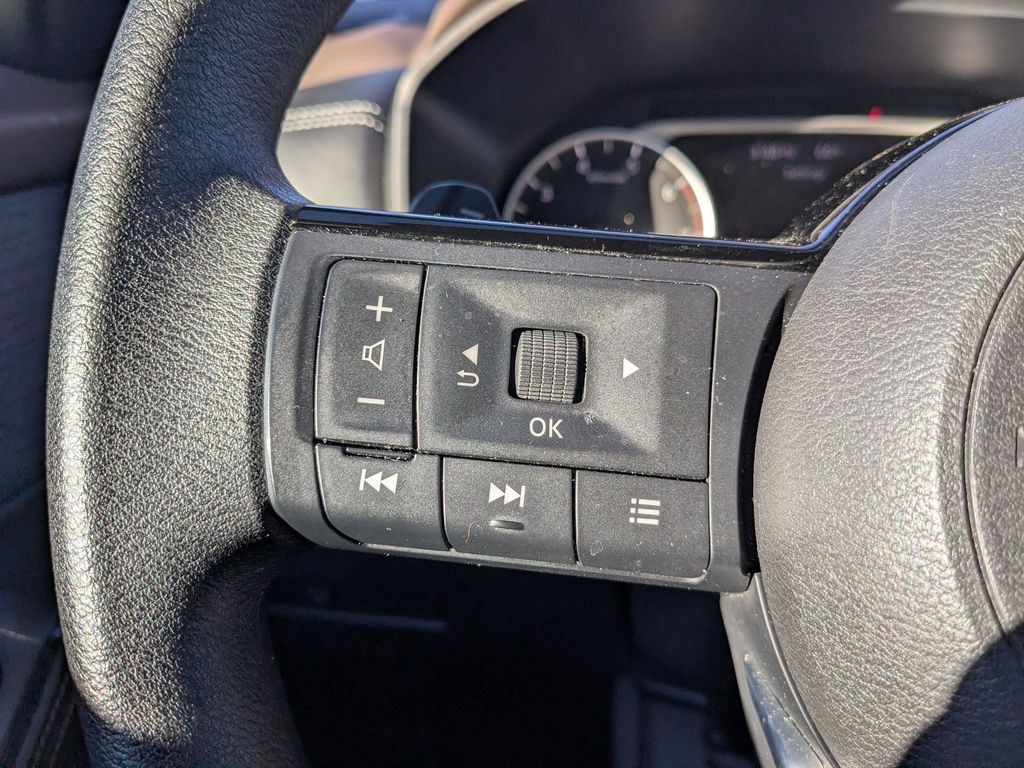 Thumbnail: 2023 Nissan Rogue - 17