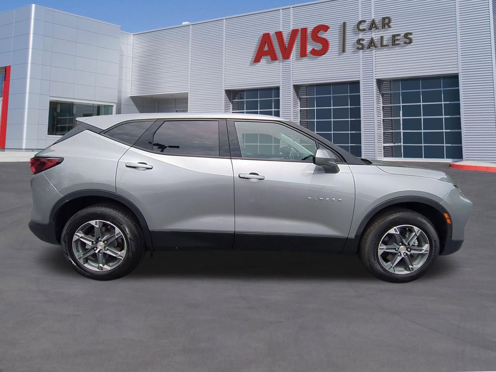 Thumbnail: 2025 Chevrolet Blazer - 5