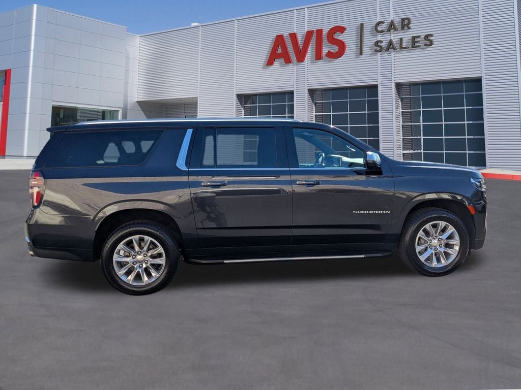 Thumbnail: 2023 Chevrolet Suburban - 5