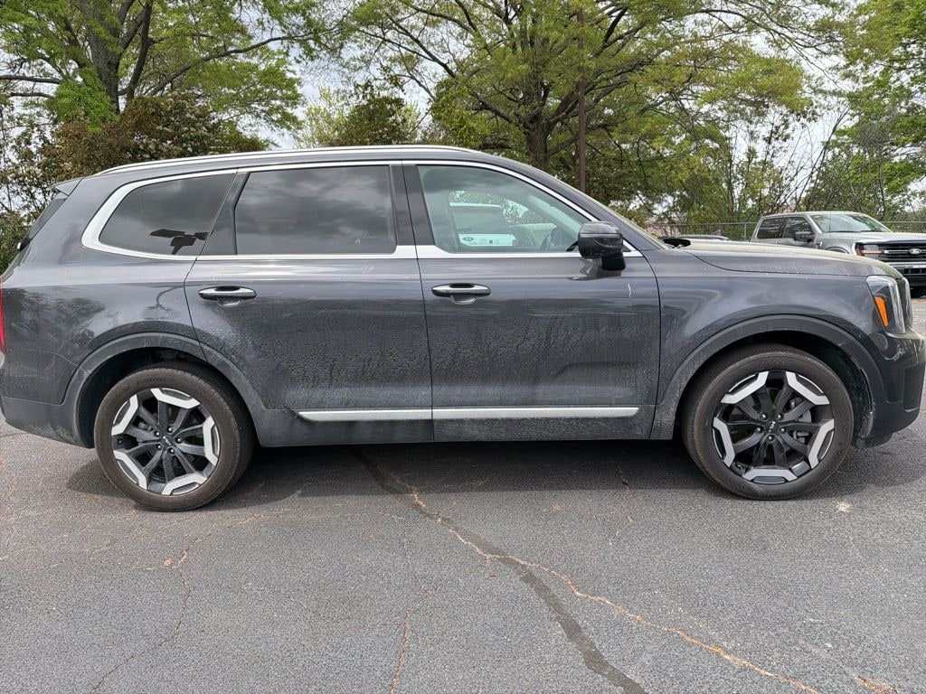 Certified 2025 Kia Telluride S SUV