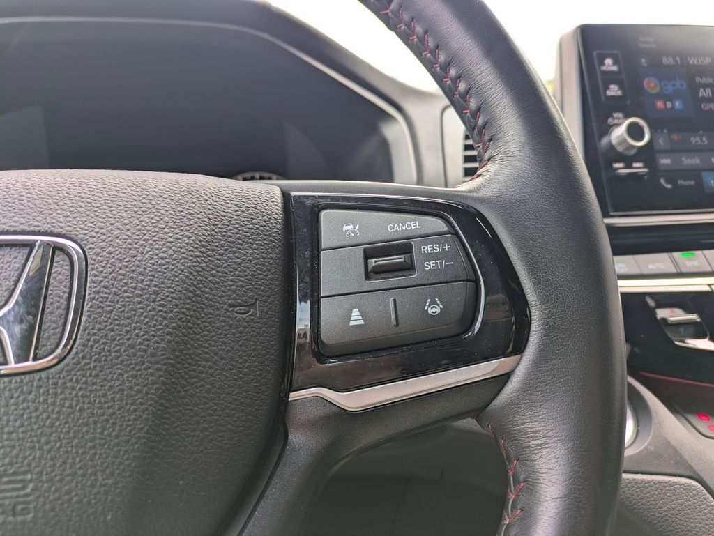Thumbnail: 2025 Honda Odyssey - 23