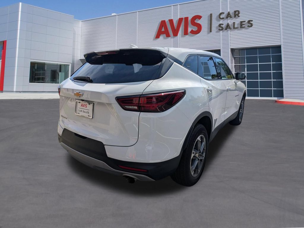 Thumbnail: 2025 Chevrolet Blazer - 6
