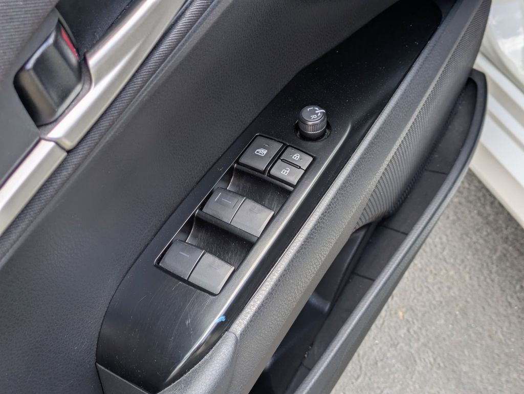 Thumbnail: 2025 Toyota Camry - 13