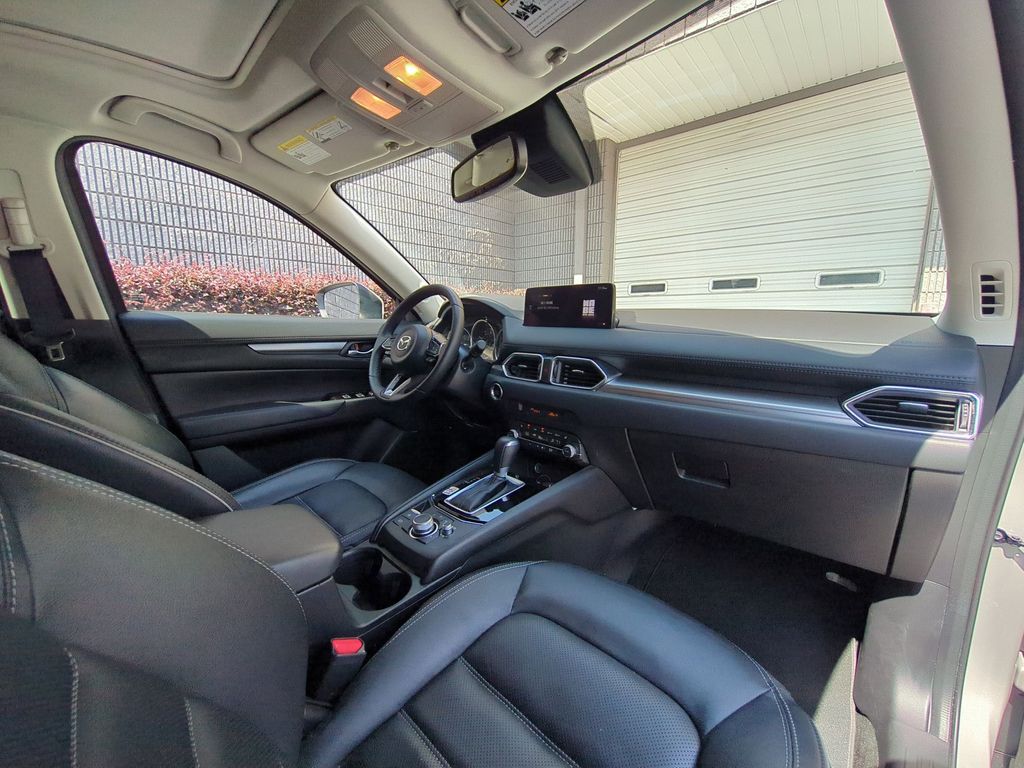 Thumbnail: 2025 Mazda CX-5 - 32