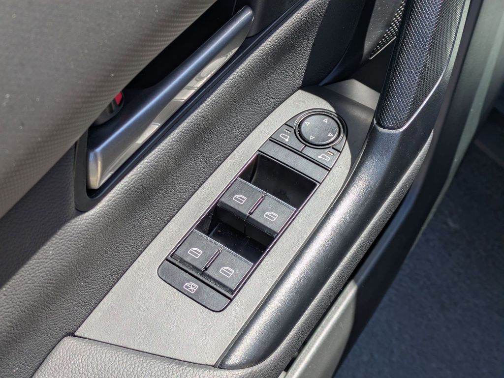 Thumbnail: 2025 Mazda CX-50 - 11