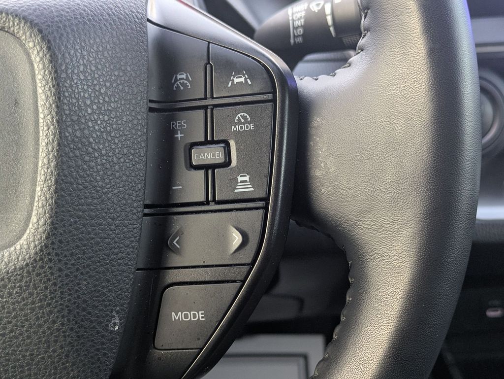 Thumbnail: 2024 Toyota Prius - 18