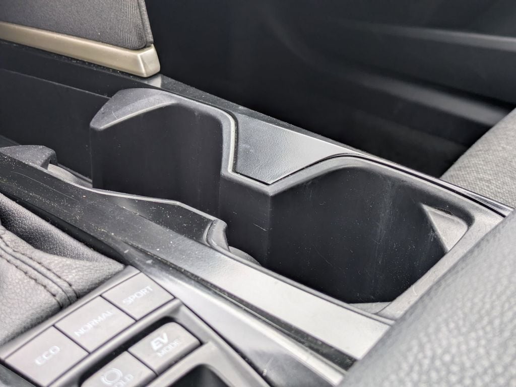 Thumbnail: 2025 Toyota Camry - 19