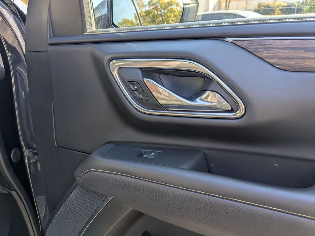 Thumbnail: 2023 Chevrolet Suburban - 34