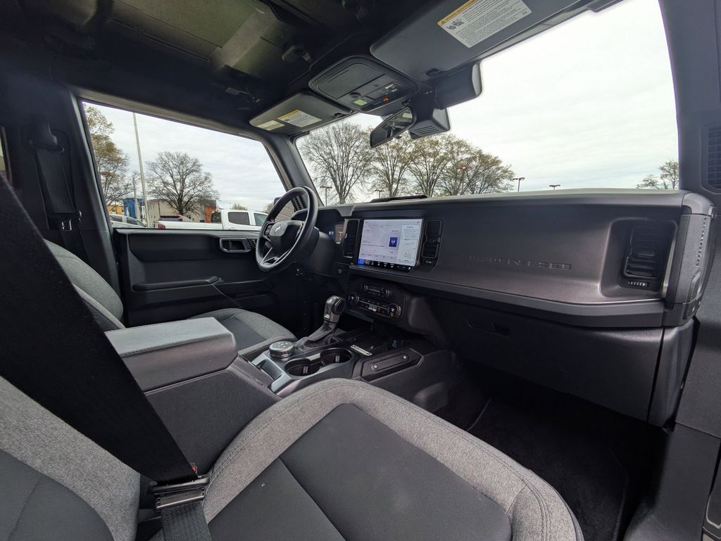 Thumbnail: 2025 Ford Bronco - 32