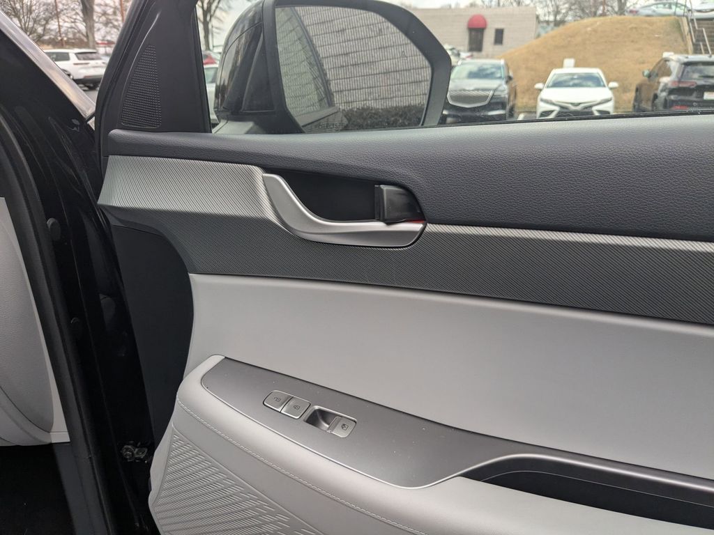 Thumbnail: 2025 Hyundai Palisade - 33