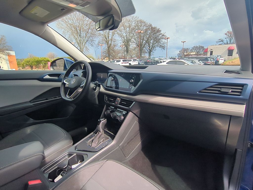 Thumbnail: 2024 Volkswagen Taos - 31