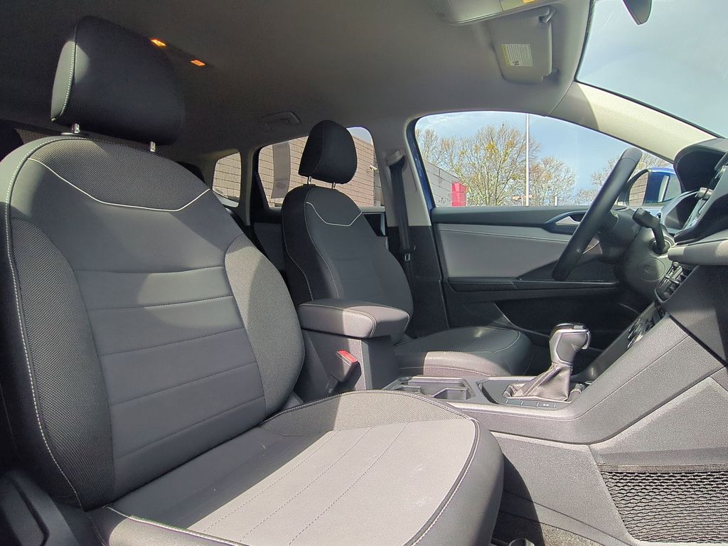 Thumbnail: 2024 Volkswagen Taos - 30