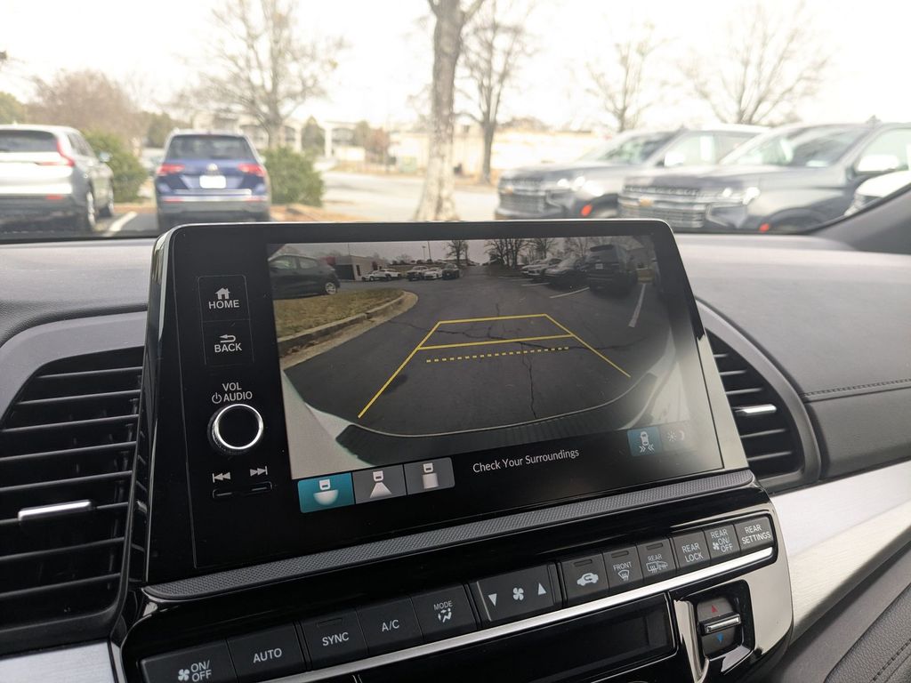 Thumbnail: 2025 Honda Odyssey - 17