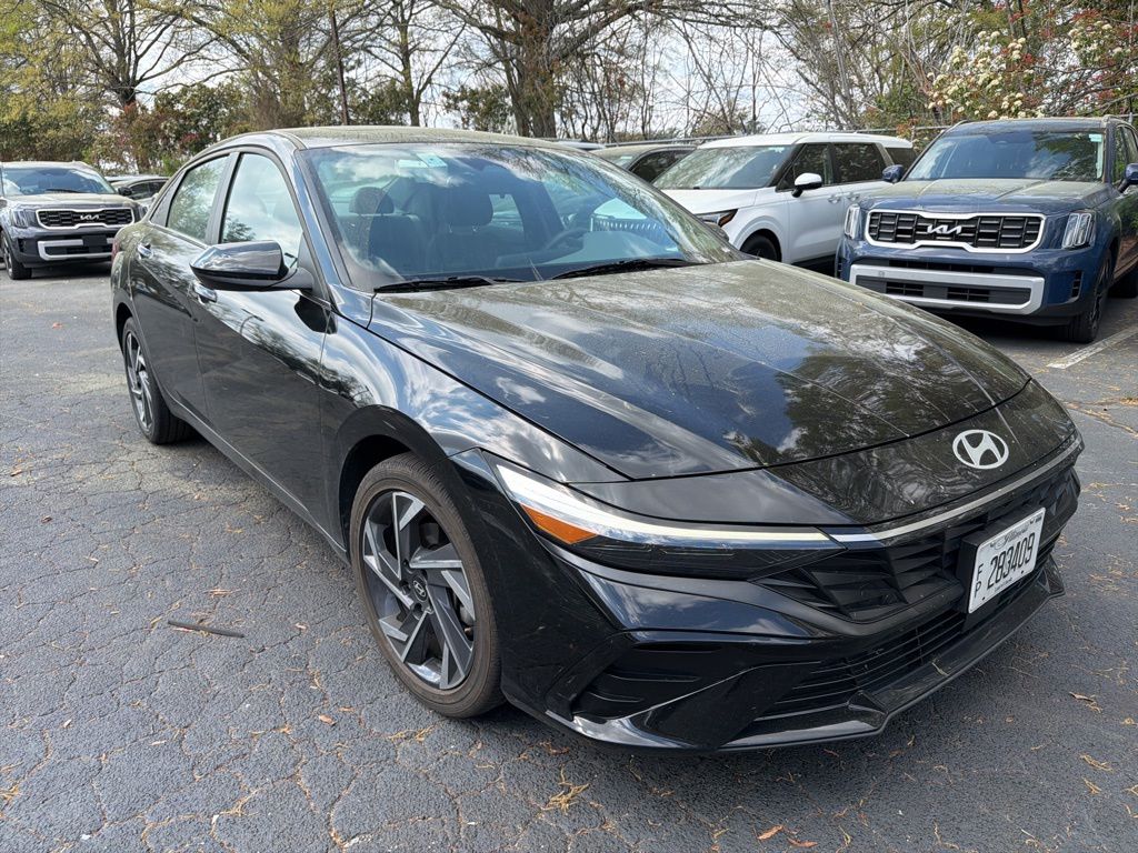 Thumbnail: 2025 Hyundai Elantra - 3