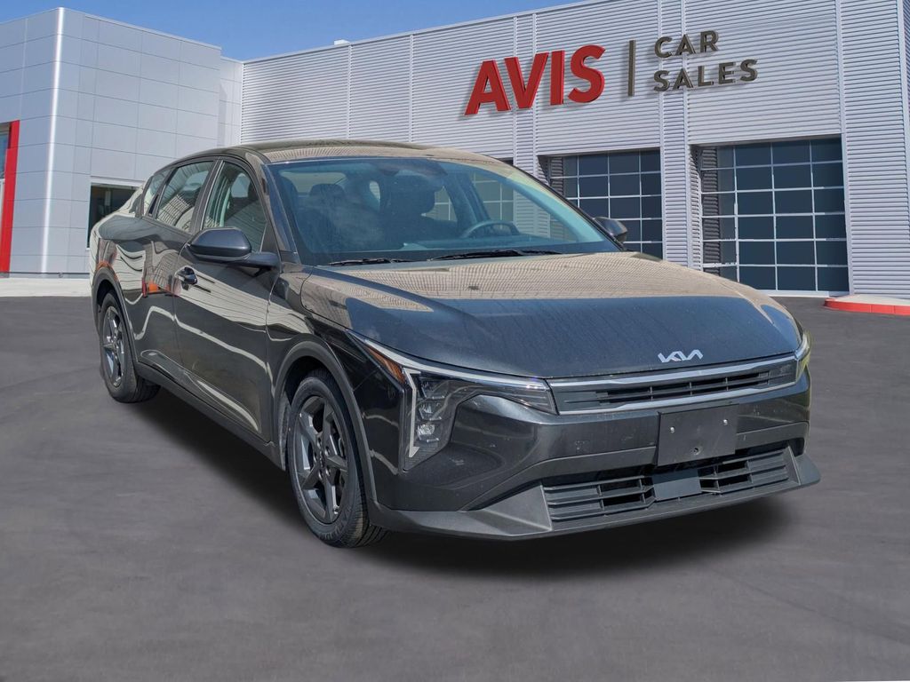 Thumbnail: 2025 Kia K4 - 3