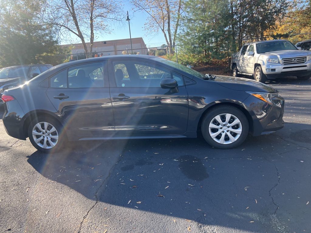 Thumbnail: 2024 Toyota Corolla - 10