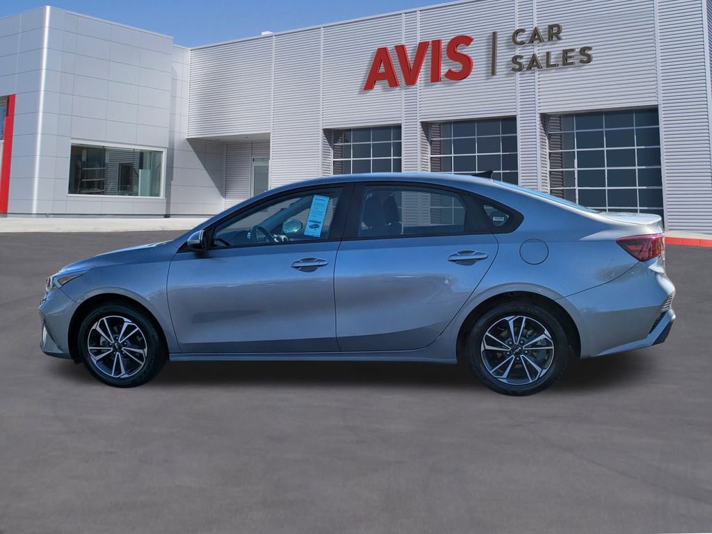 Thumbnail: 2024 Kia Forte - 10