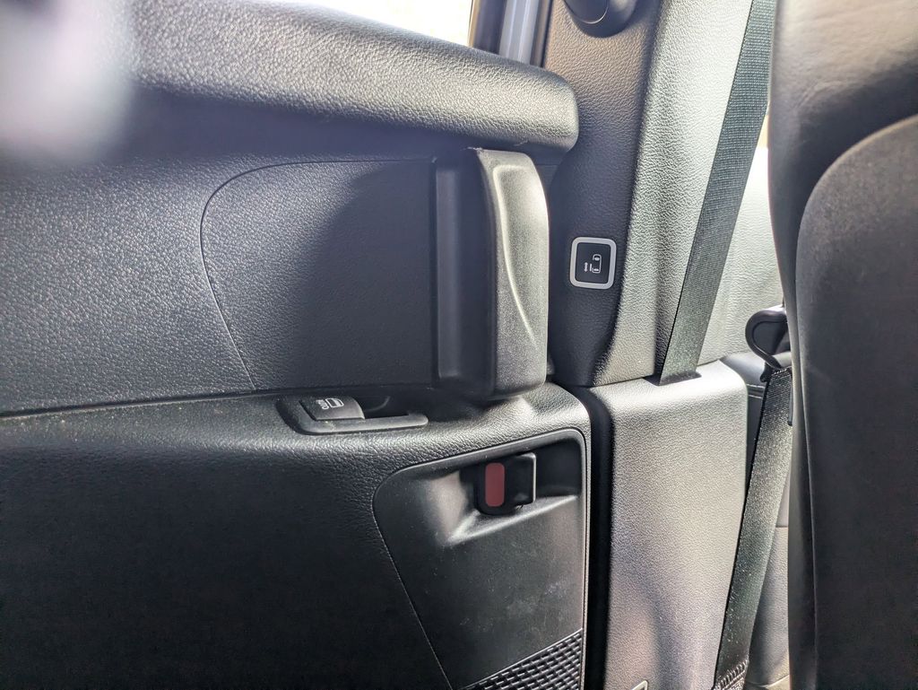 Thumbnail: 2025 Chrysler Pacifica - 25