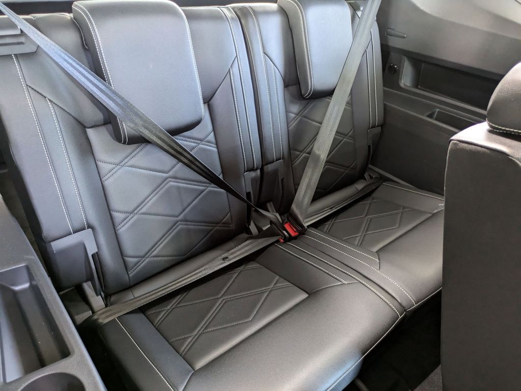 Thumbnail: 2025 Volkswagen Atlas - 29