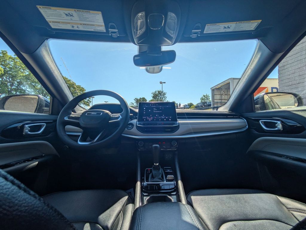 Thumbnail: 2025 Jeep Compass - 24