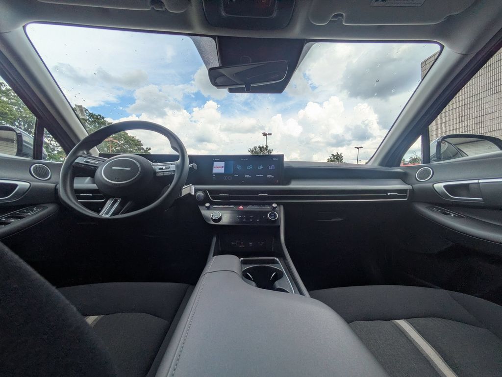 Thumbnail: 2025 Hyundai Sonata - 25