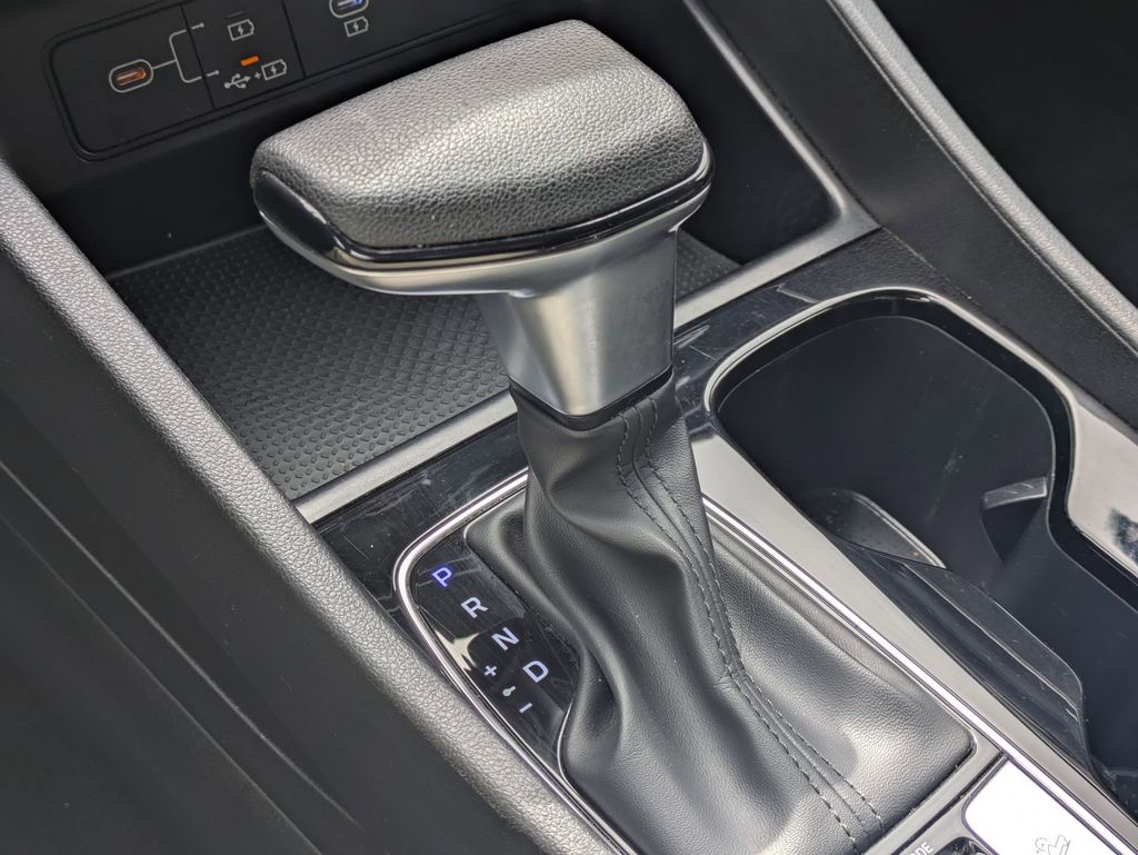 Thumbnail: 2025 Hyundai Santa Cruz - 16