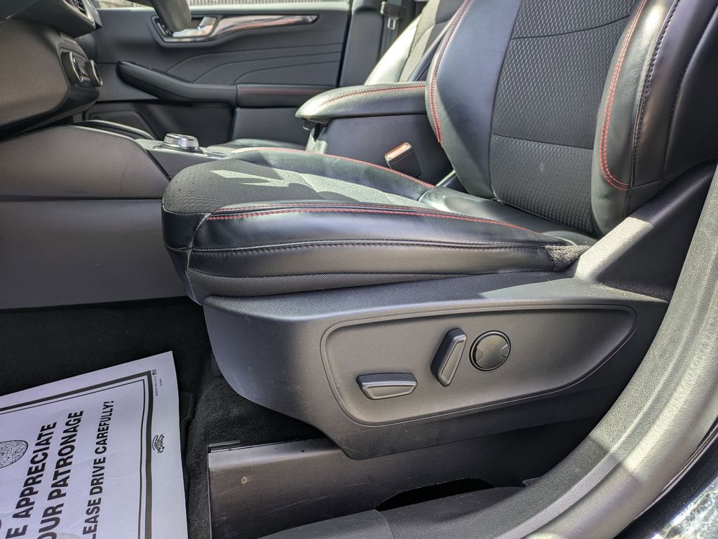 Thumbnail: 2025 Ford Escape - 14