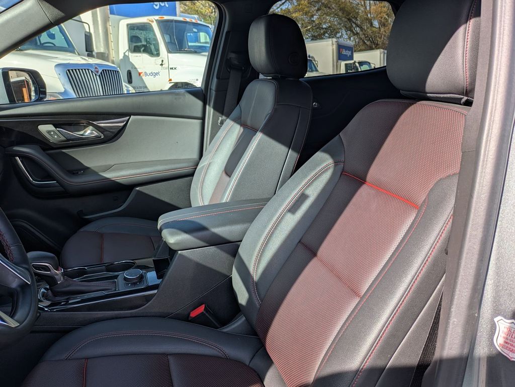 Thumbnail: 2025 Chevrolet Blazer - 26