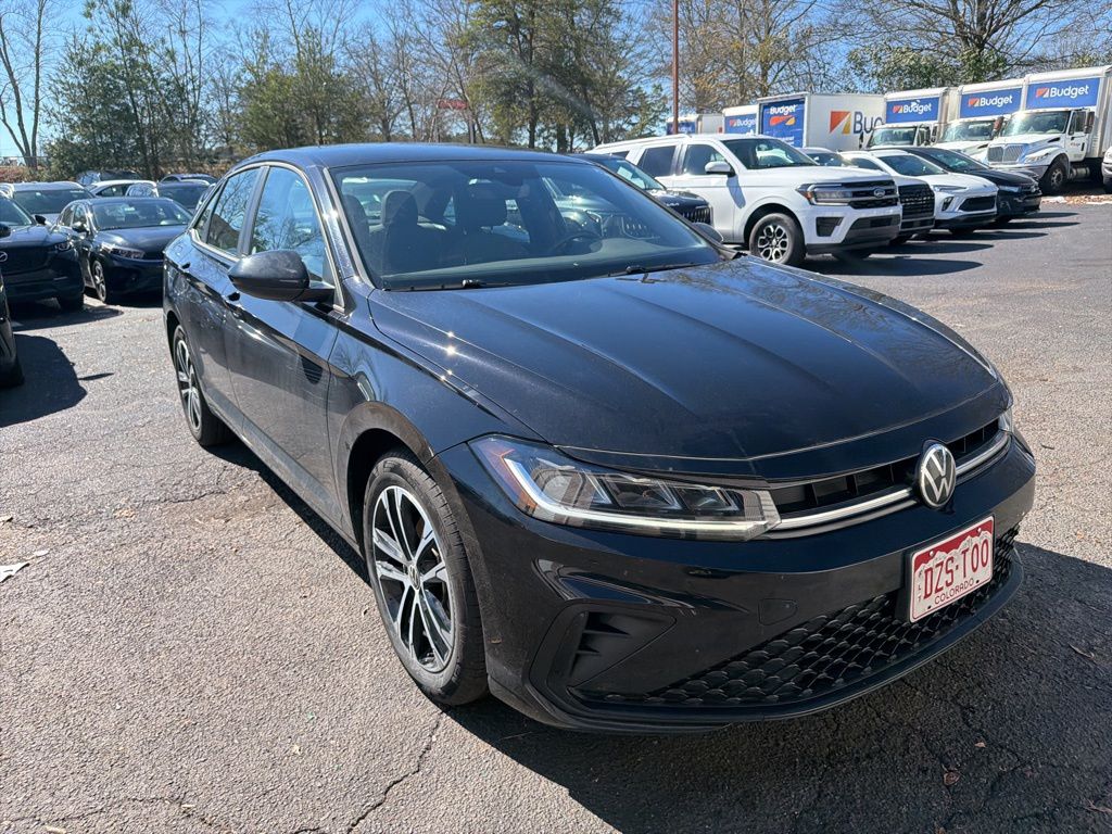 Thumbnail: 2025 Volkswagen Jetta - 3