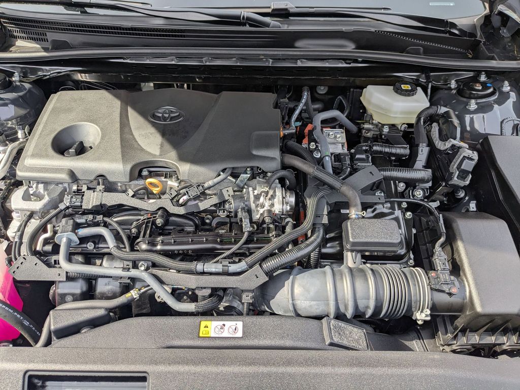 Thumbnail: 2025 Toyota Camry - 32