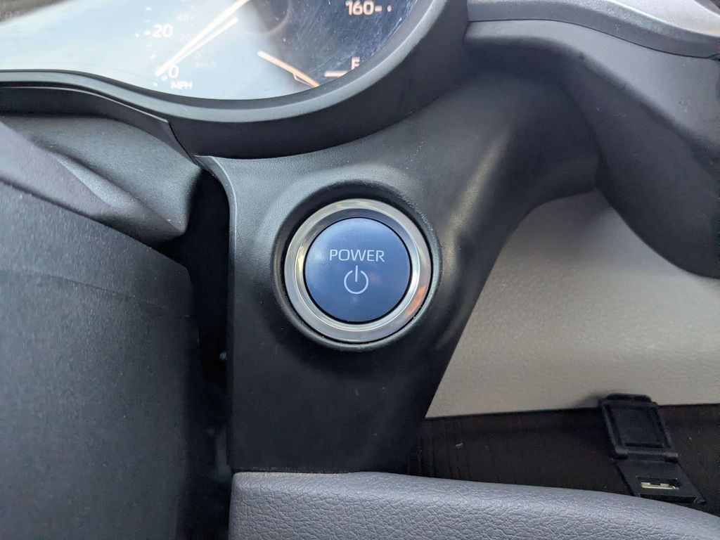 Thumbnail: 2024 Toyota Sienna - 20