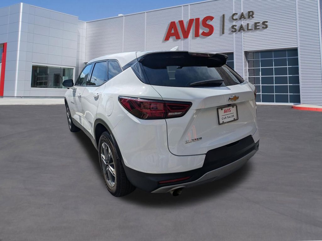 Thumbnail: 2025 Chevrolet Blazer - 9