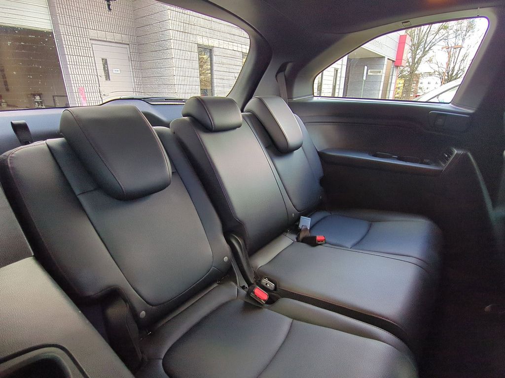 Thumbnail: 2025 Honda Odyssey - 18