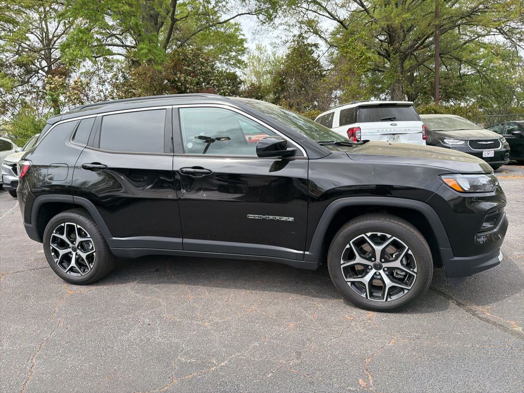 Thumbnail: 2025 Jeep Compass - 4