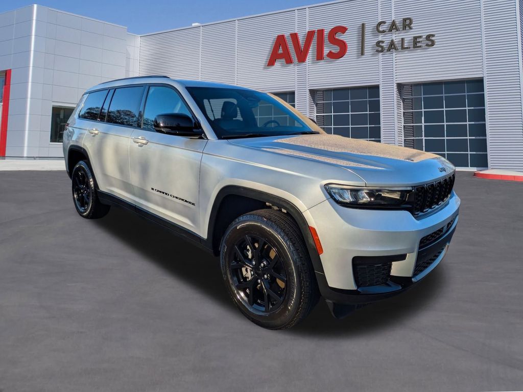 Thumbnail: 2024 Jeep Grand Cherokee L - 3