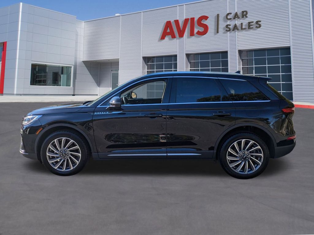 Thumbnail: 2023 Lincoln Corsair - 10