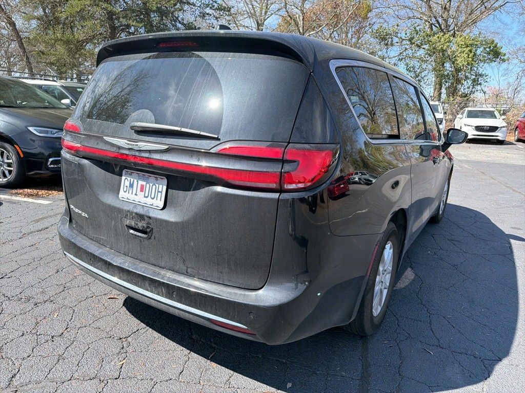 Thumbnail: 2025 Chrysler Pacifica - 7