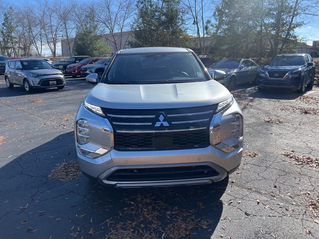Thumbnail: 2025 Mitsubishi Outlander - 2