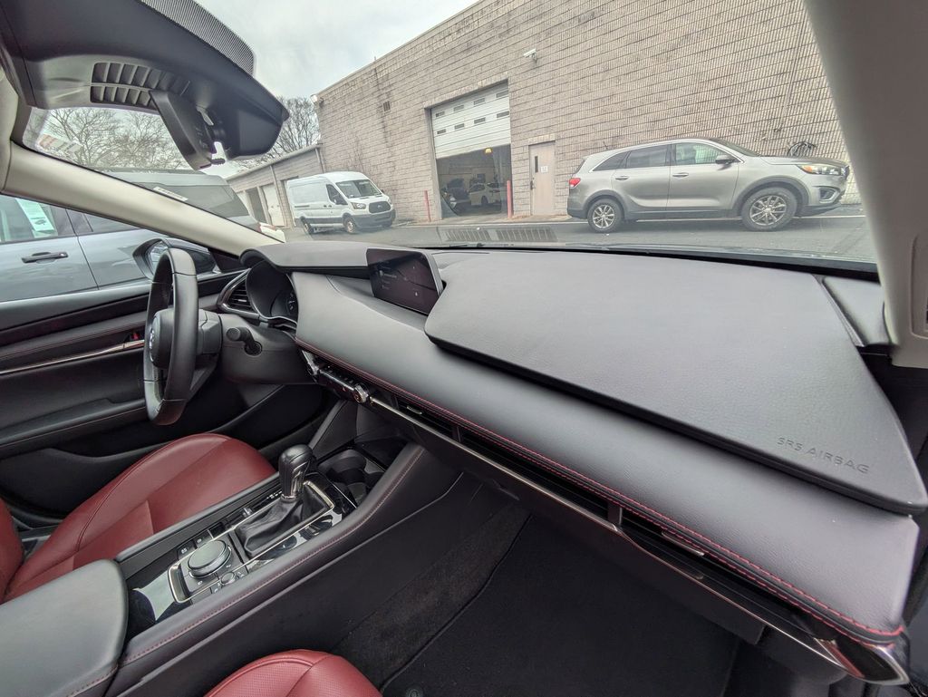 Thumbnail: 2025 Mazda Mazda3 - 33