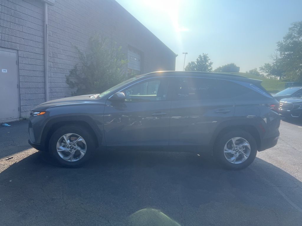 2024 Hyundai Tucson SEL photo 2