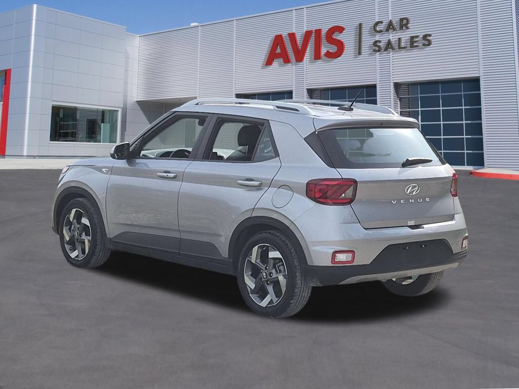 2025 Hyundai Venue SEL - Photo 9