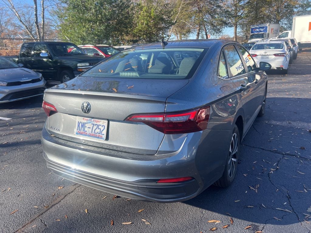 Thumbnail: 2024 Volkswagen Jetta - 11