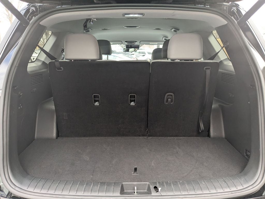 Thumbnail: 2025 Hyundai Palisade - 28