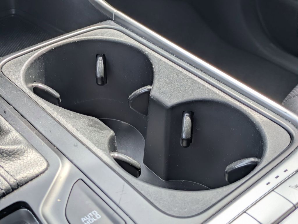 Thumbnail: 2025 Kia Carnival - 18