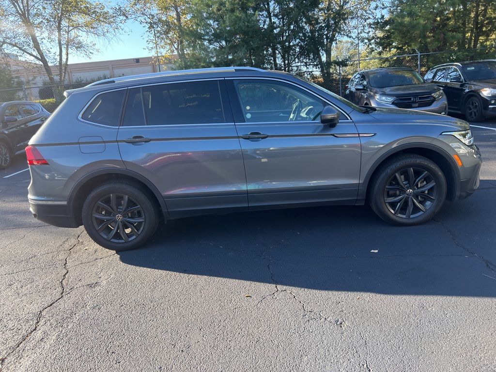 Thumbnail: 2024 Volkswagen Tiguan - 10
